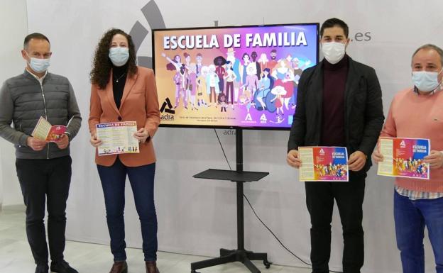El día a día de la educación en el hogar, a debate en una nueva edición de Escuela de Familia