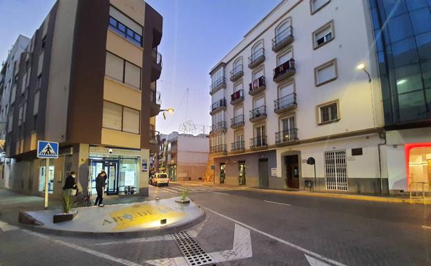 Adra interviene en 30 calles para hacerlas «más amables, seguras y accesibles»