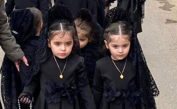 Los niños toman la palabra en el arranque de la Semana Santa de Adra