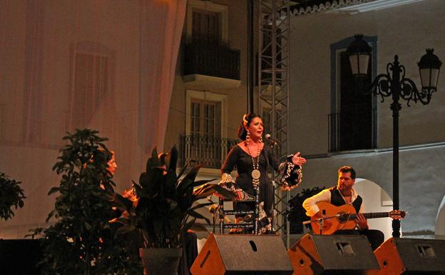 Berja celebra hoy el Festival Flamenco con un cartel de primer nivel