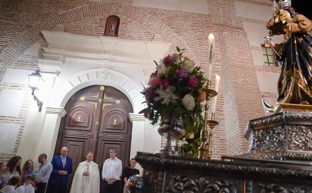 Finaliza la primera intervención para 'apuntalar' en el tiempo la iglesia de Adra