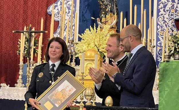 Emoción contenida en el pregón de la inspectora jefe de la Policía Local
