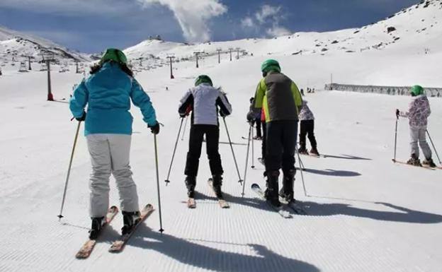 Se abre el plazo de inscripción para esquiar en Sierra Nevada