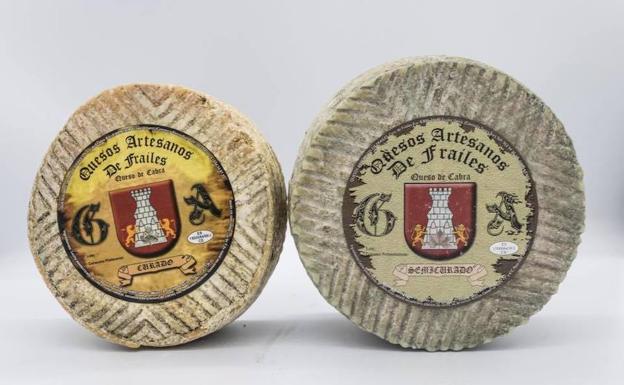 Un queso con medalla de plata