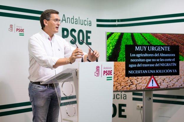 El PSOE pide al Gobierno la solución «urgente» al problema del agua en el campo del Almanzora