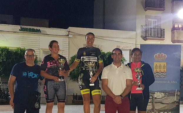 Más de 100 corredores se dan cita en la ‘XI Marcha Ciclista BTT Nocturna Albox-El Saliente’