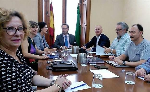 La Junta se compromete a licitar un tramo de la Autovía del Almanzora antes de fin de año y otro en abril de 2018