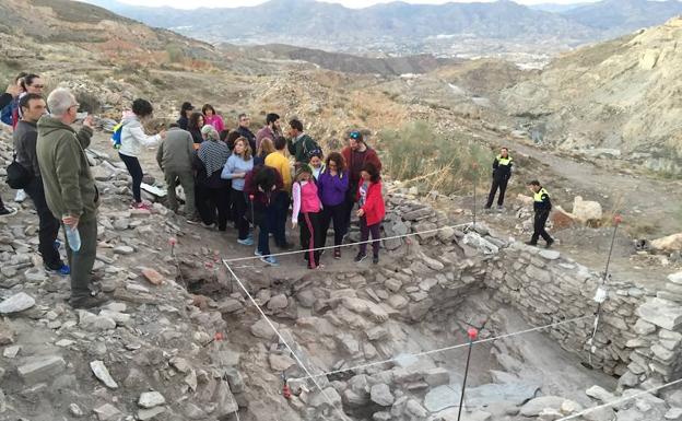 El Ayuntamiento de Macael realiza una excavación arqueológica en el antiguo 'Pueblo de los Canteros'