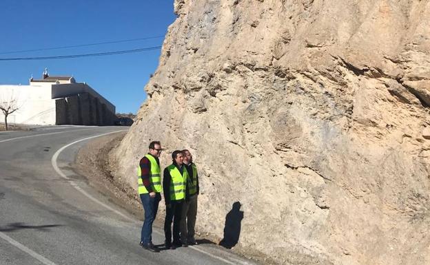 Diputación eliminará una curva sin visibilidad en el acceso a Bayarque por la AL-3102
