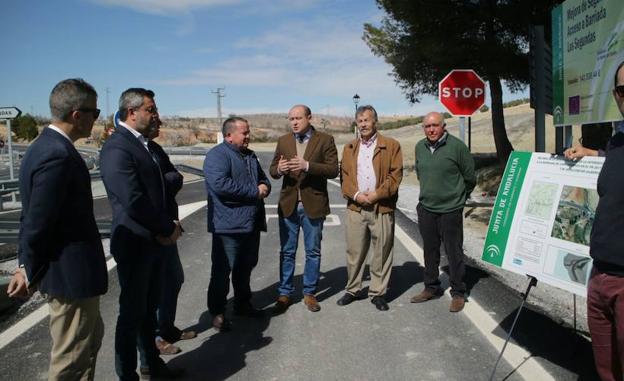 Finalizan las obras de mejora de la seguridad vial en el acceso a Los Segundas desde la A-334, en Alcóntar