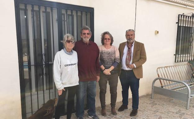 AUAN indignada por el posible derribo de la vivienda de los señores Payne