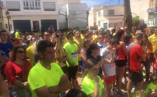 200 corredores arropan a Juan Antonio Ramos en la carrera popular de homenaje en Zurgena