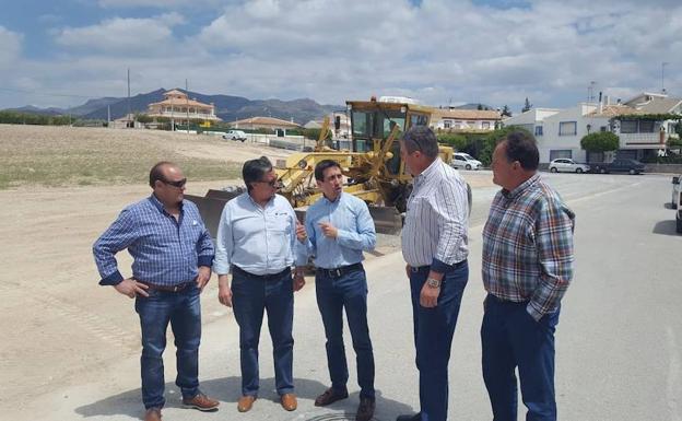 Nueva zona de aparcamiento para cien vehículos en Cela