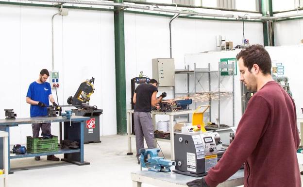 Los cursos de FPO de Cosentino logran una inserción laboral del 95%