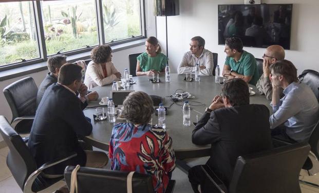 Cosentino y la Universidad de Granada se unen por la innovación, la investigación y la formación