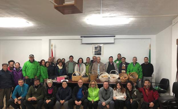 Éxito de asistencia y recogida de setas, en la XV Edición de las Jornadas Micológicas de Sierro