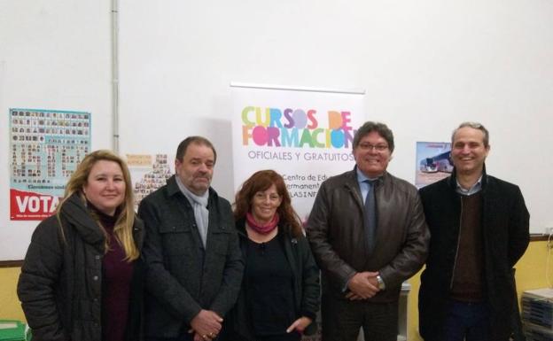 El PSOE dice «NO al derribo» del edificio del Fenoy y NO al traslado de Educación de Adultos