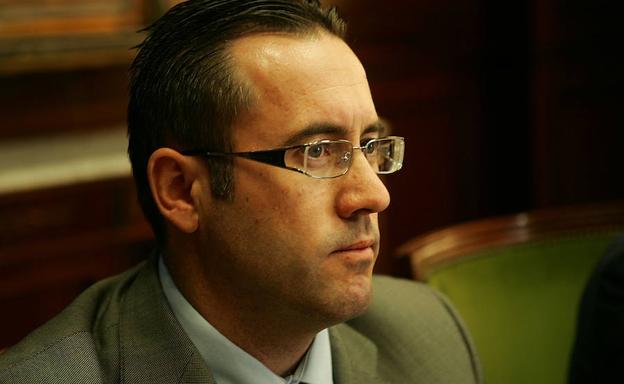 Acepta 7 años de inhabilitación por enchufar a 10 personas en el Ayuntamiento de Albox