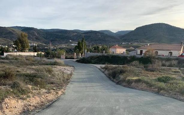 El gobierno de Cantoria asfalta el Camino de la Media Legua, tras cuarenta años de olvido