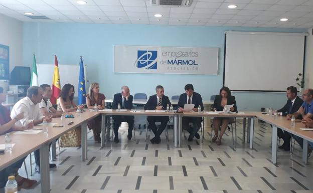 La Junta quiere que la ampliación de Cosentino sea un «ejemplo de éxito»