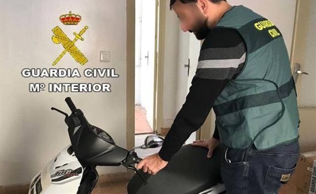 Arrestado un joven reincidente de Macael acusado de robar un ciclomotor