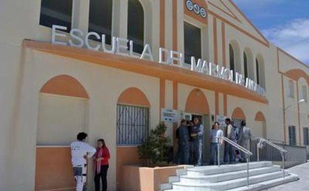Últimos días para solicitar dos itinerarios formativos y un curso de docente de FPE en la Escuela del Mármol