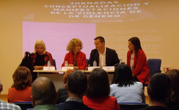 Purchena aborda en sus jornadas otras formas de violencia de género como la prostitución, la mutilación genital o el acoso sexual