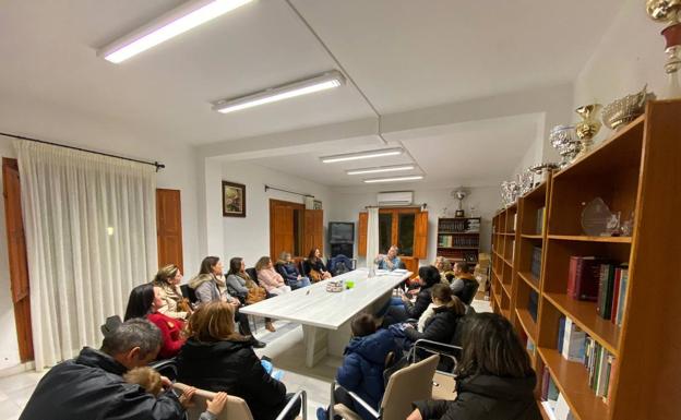 Manifestación por la quita de paradas del autobús escolar el próximo lunes 3 de febrero