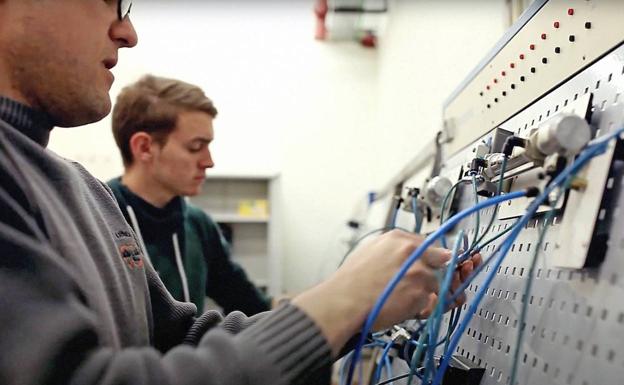 Cosentino consolida su apuesta por la FP Dual con un nuevo proyecto para 22 alumnos en el próximo curso
