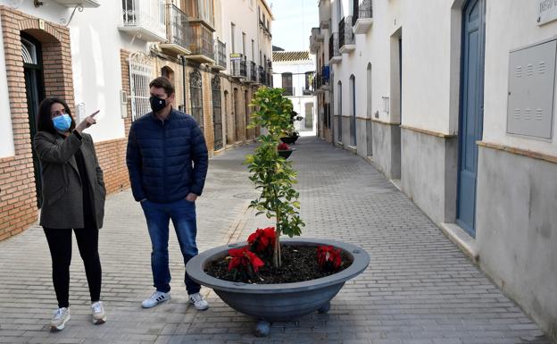 Dos años de batalla para que su hijo en silla de ruedas pueda acceder a casa