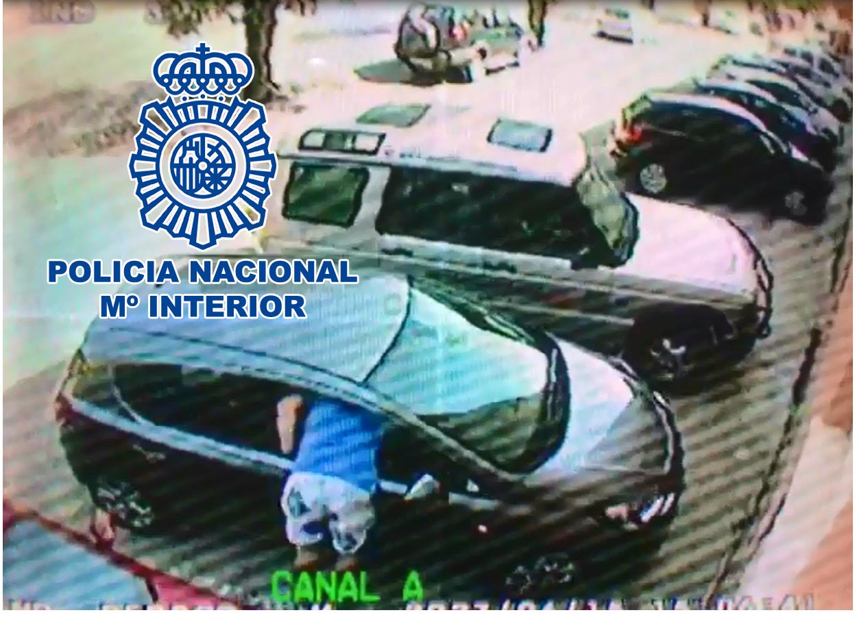Detenido el presunto autor de robar en 11 vehículos que abría con los cordones de sus zapatos
