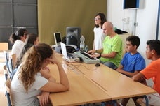 Los jóvenes potencian su talento artístico en la Escuela Creativa de Verano Escenium Junior