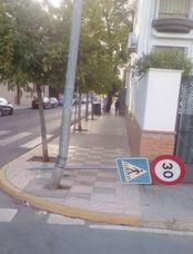 El botellón del sábado degenera en vandalismo y en accidentes