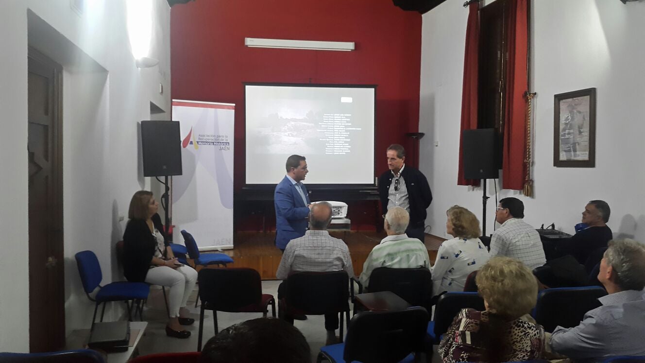 Homenaje a un superviviente de la célebre batalla del Ebro