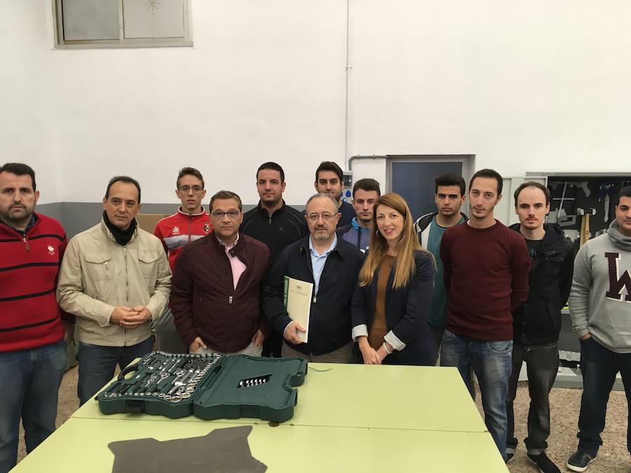 El Ayuntamiento cede unas instalaciones al IES Jándula para su Formación Dual