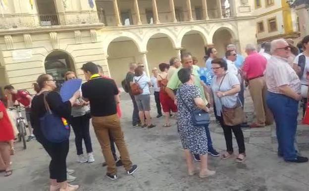 Concentración en Andújar en contra de la decisión judicial del caso 'La Manada'