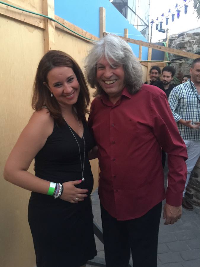 Puri Jiménez derrama todo talento como violinista en la zona