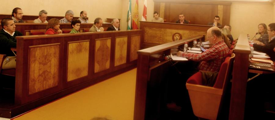 Las ordenanzas se aprueban con los votos del gobierno y los contrarios de la oposición