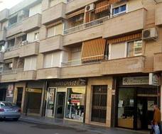 Un mal entendido en el corte de suministro deja sin luz a vecinos de un bloque durante 14 días