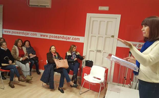 Micaela Navarro afirma que PP y Vox ya han cerrado el pacto en Andalucía