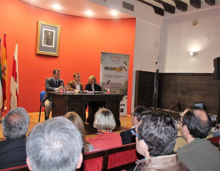 Óleomiel ahondará en estos días en la calidad y bondades de la miel y el aceite de oliva