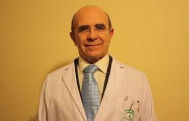 El médico de Andújar que suplica a la Junta que no le jubilen