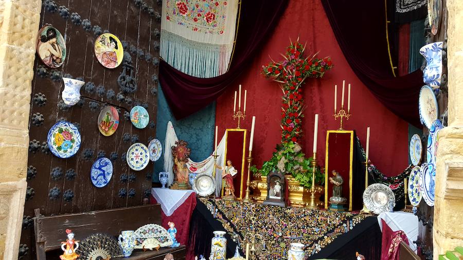 Un total de ocho cofradías participan este año en la Fiesta de las Cruces