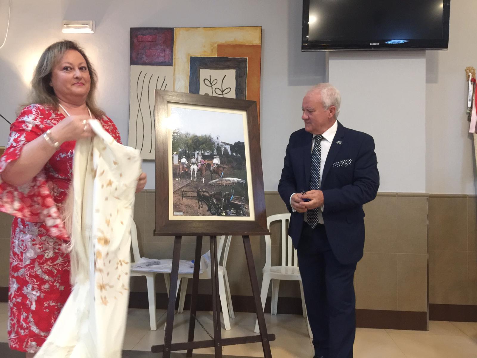 La peña El Caballo celebra durante este fin de semana su 40 romería con su peregrinación