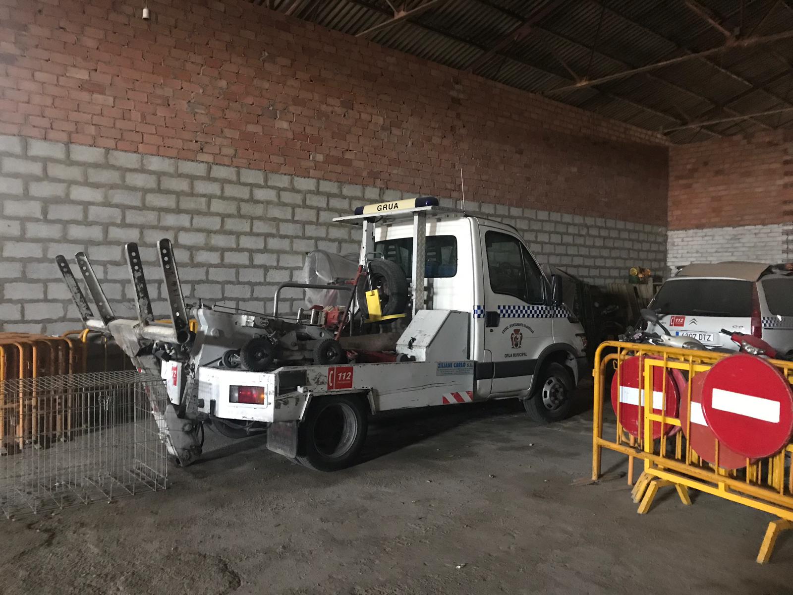 El servicio municipal de la grúa se retira por «problemas de impagos»