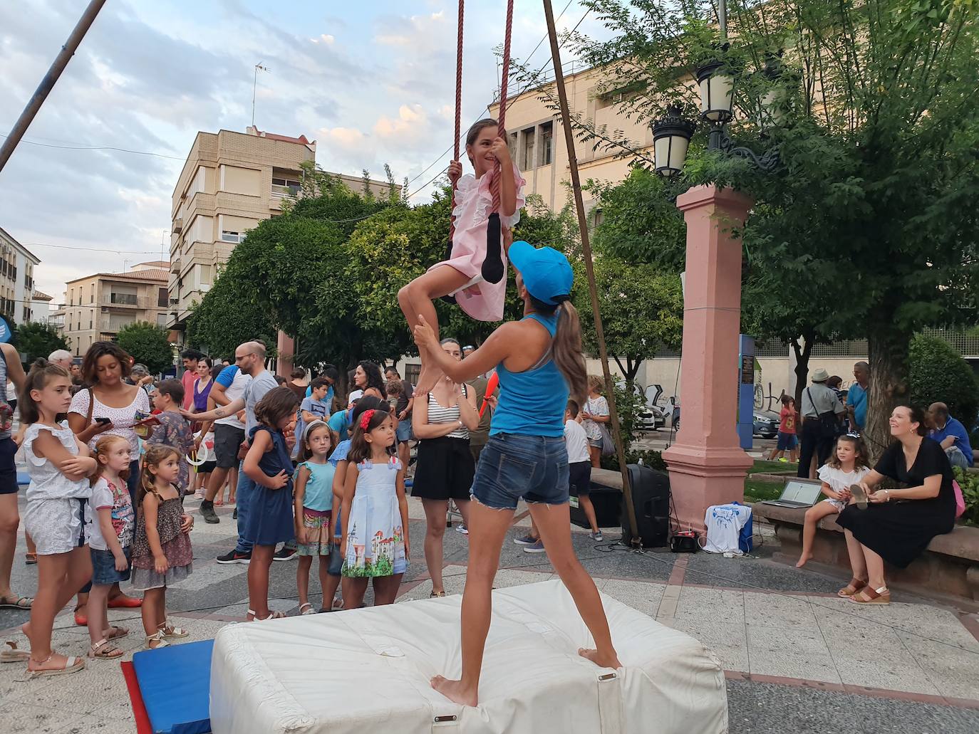 El circo de vanguardia impacta en Andújar