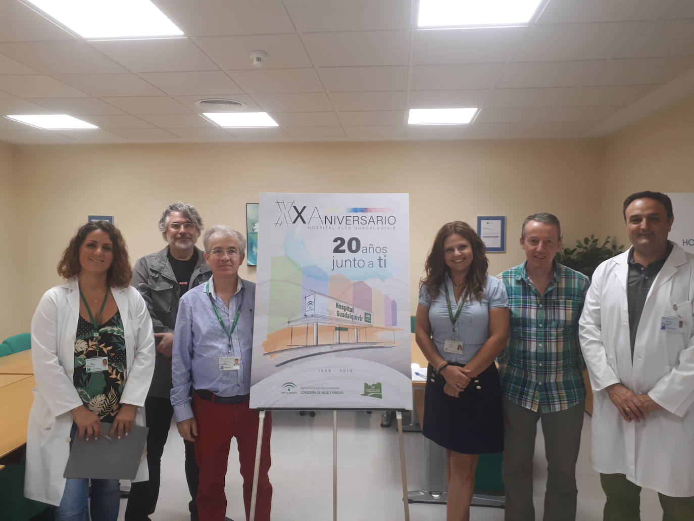 Alberto Vívoras gana el concurso de carteles conmemorativo de los 20 años del hospital Alto Guadalquivir