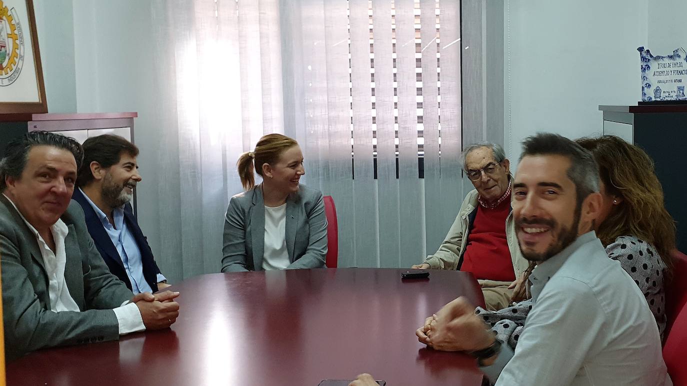 Ciudadanos muestra su apoyo al sector comercial y destaca la Ley de Cámaras