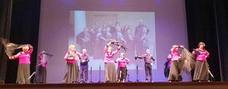 Una gala pone fin a los actos del Mes del Mayor con baile, música y teatro