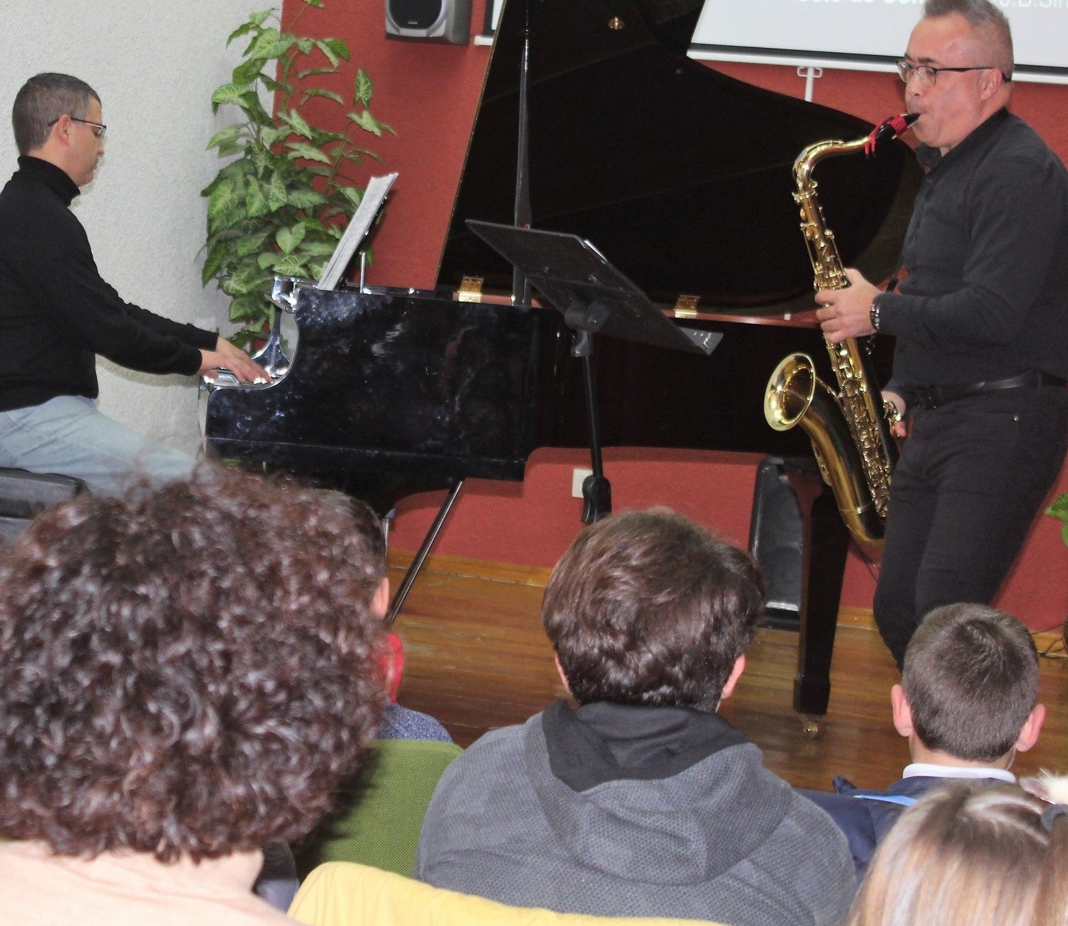 La incorporación de Guitarra en el Conservatorio Elemental supone un paso al Grado Profesional